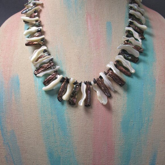 Piano Pearl Necklace, Matinee Length, 22 inches - Picture 3 of 6